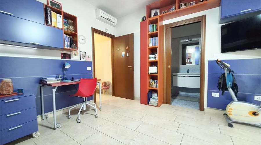 Photo 14